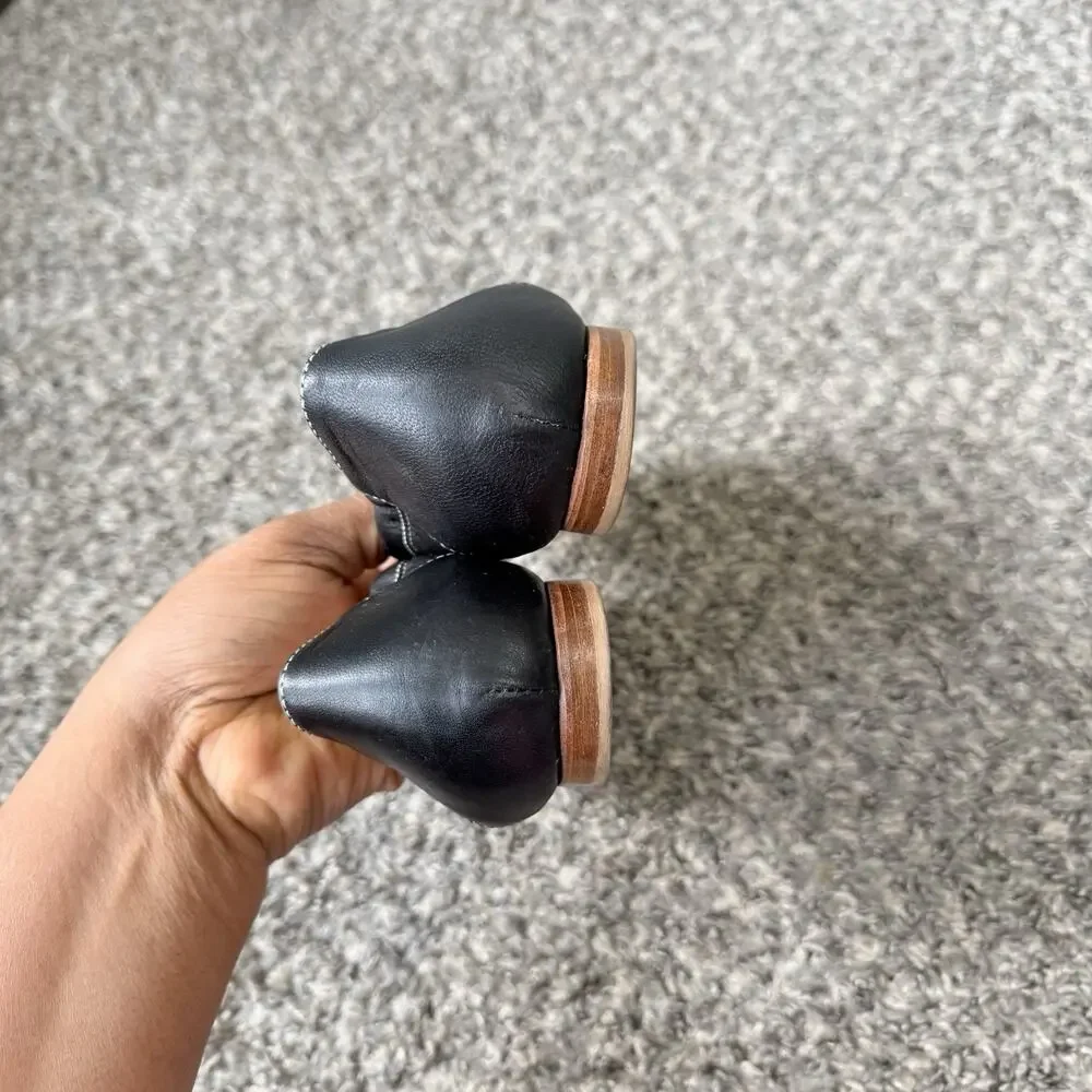 AGL Monika Cap Toe Ballet Leather Flats 38 US 8 Black Blue Accent Slip On Shoe